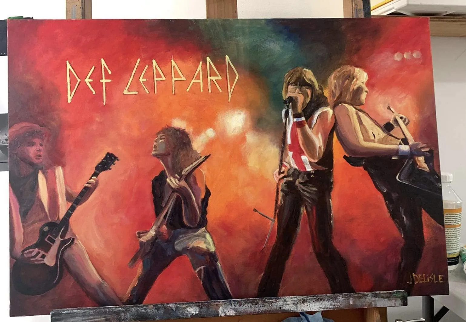 Def Leppard, huile de 20 x 30 po : les musiciens sur scène dans des lumières rouges