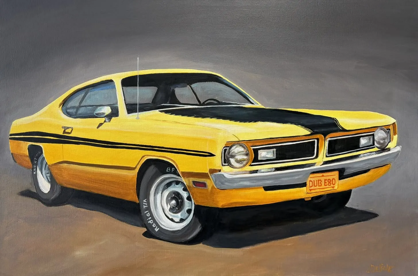 Peinture d'une voiture sport jaune à bandes noires sur fond gris